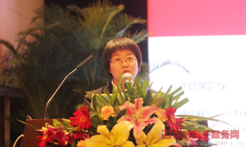 國脈互聯(lián)副總經(jīng)理、資深咨詢師俞萍發(fā)布"第九屆中國特色政府網(wǎng)站評選獎項"